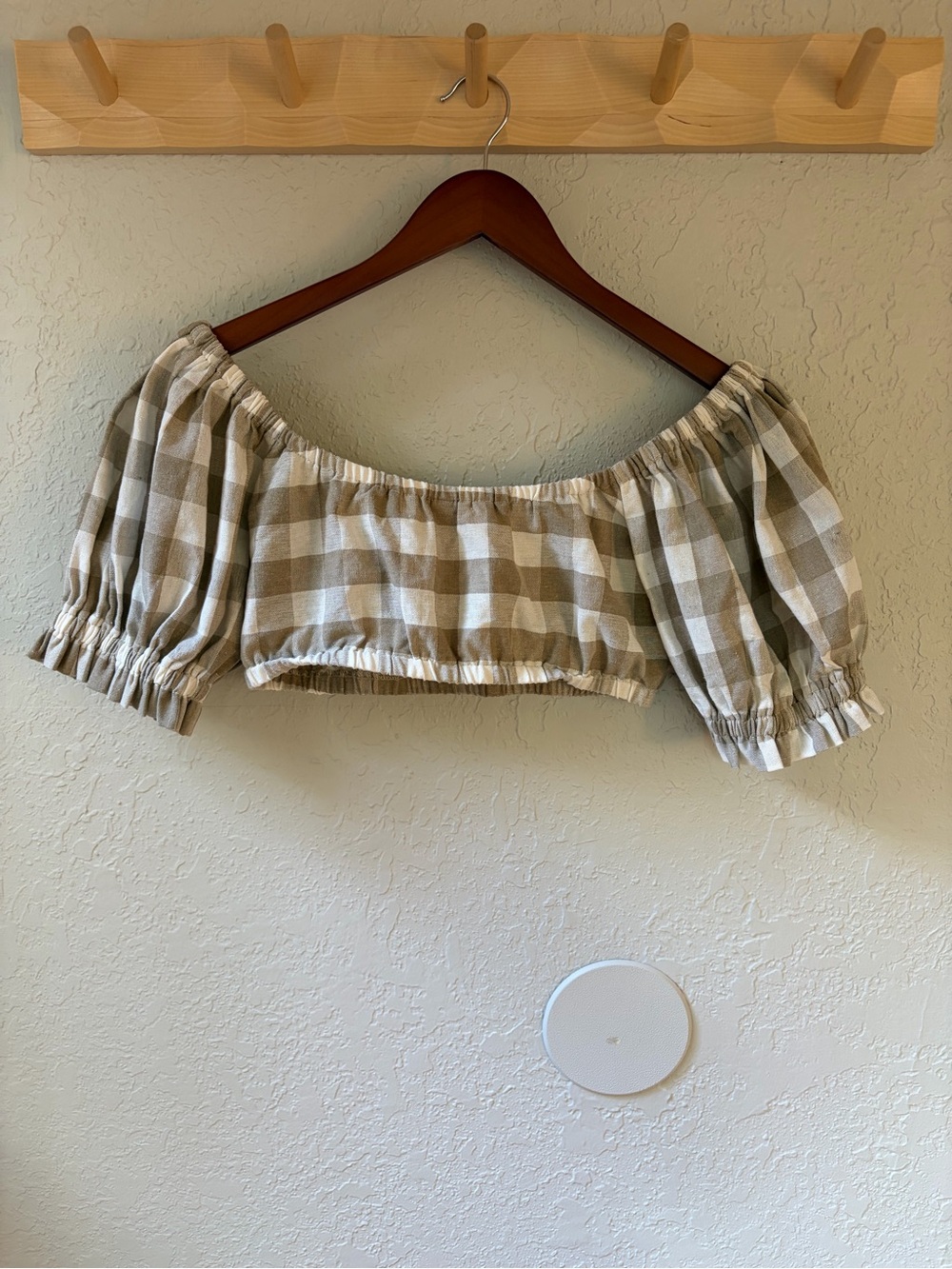 Fashion Brand Company Wench Top in Beige and White Gingham